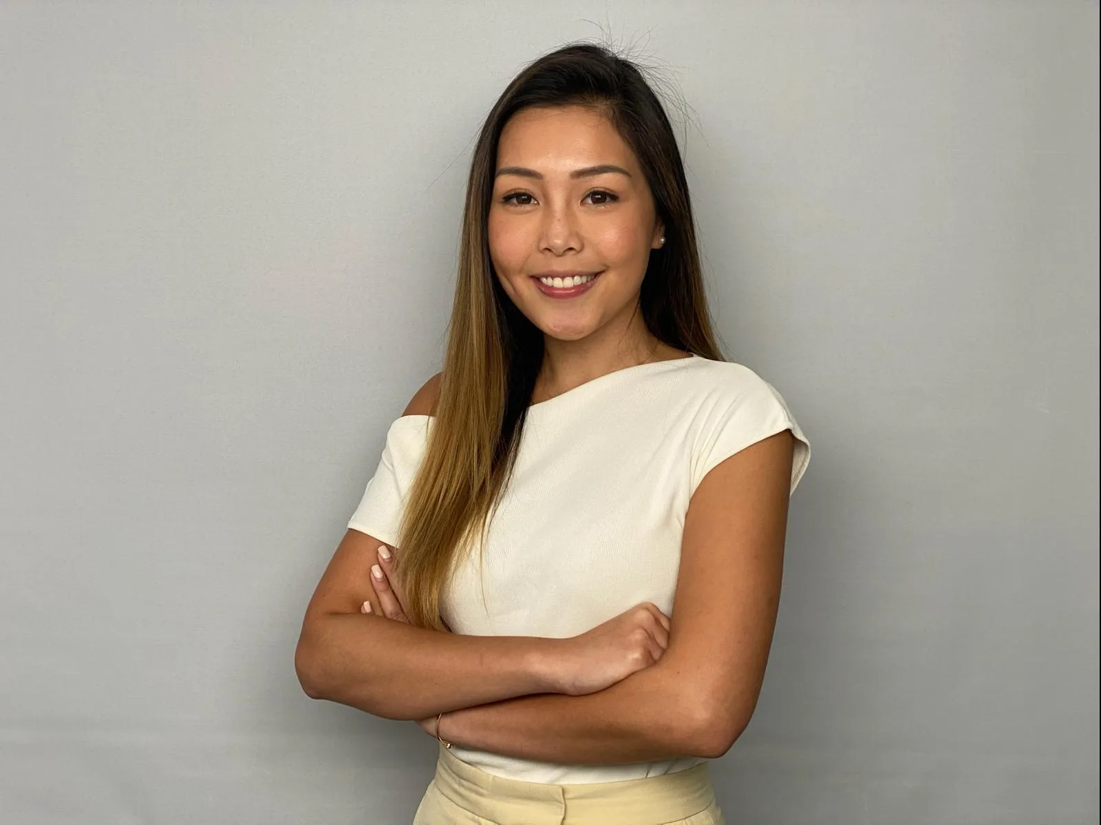 Dr. Mak Wing Hang, Bella