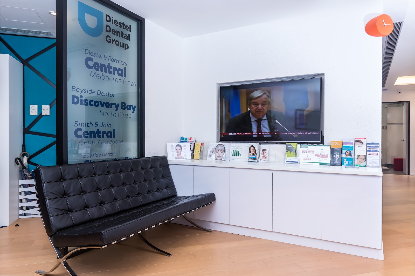 Reception at Smith & Jain Dentists, Century Square, Central
