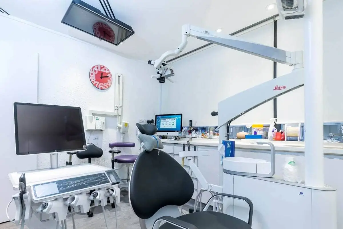 Surgical microscope at Smith & Jain Dentists