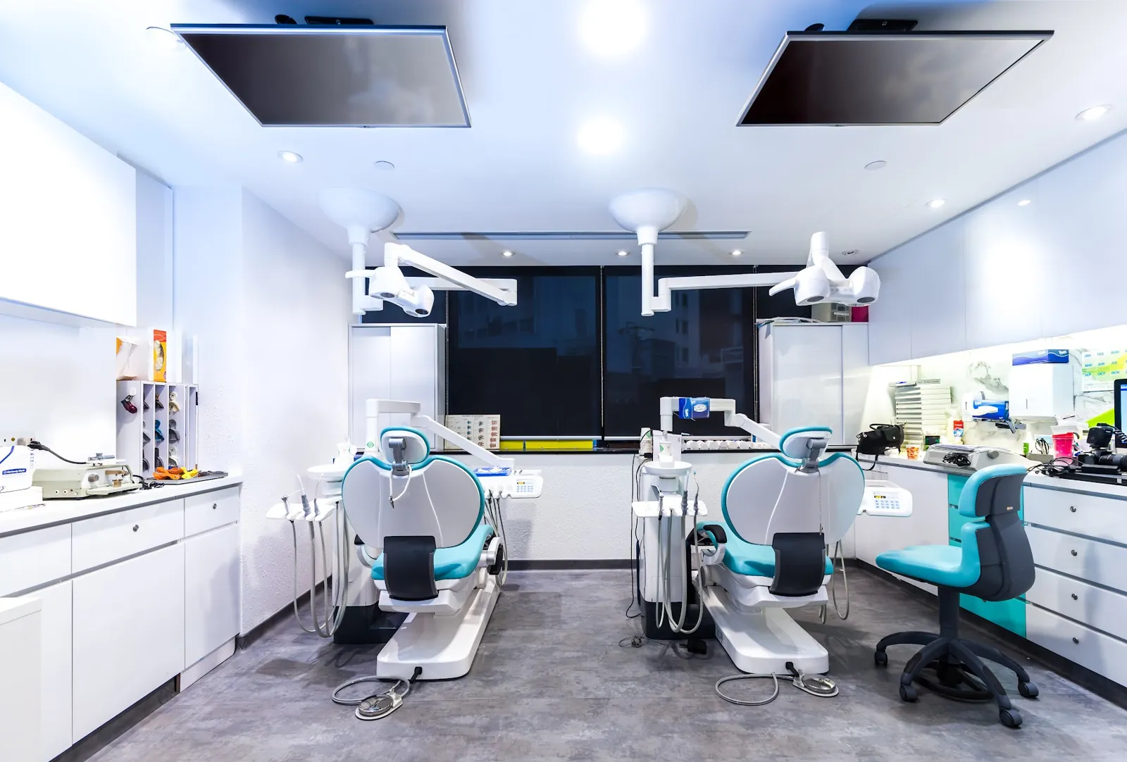Treatment room at Smith & Jain Dentists